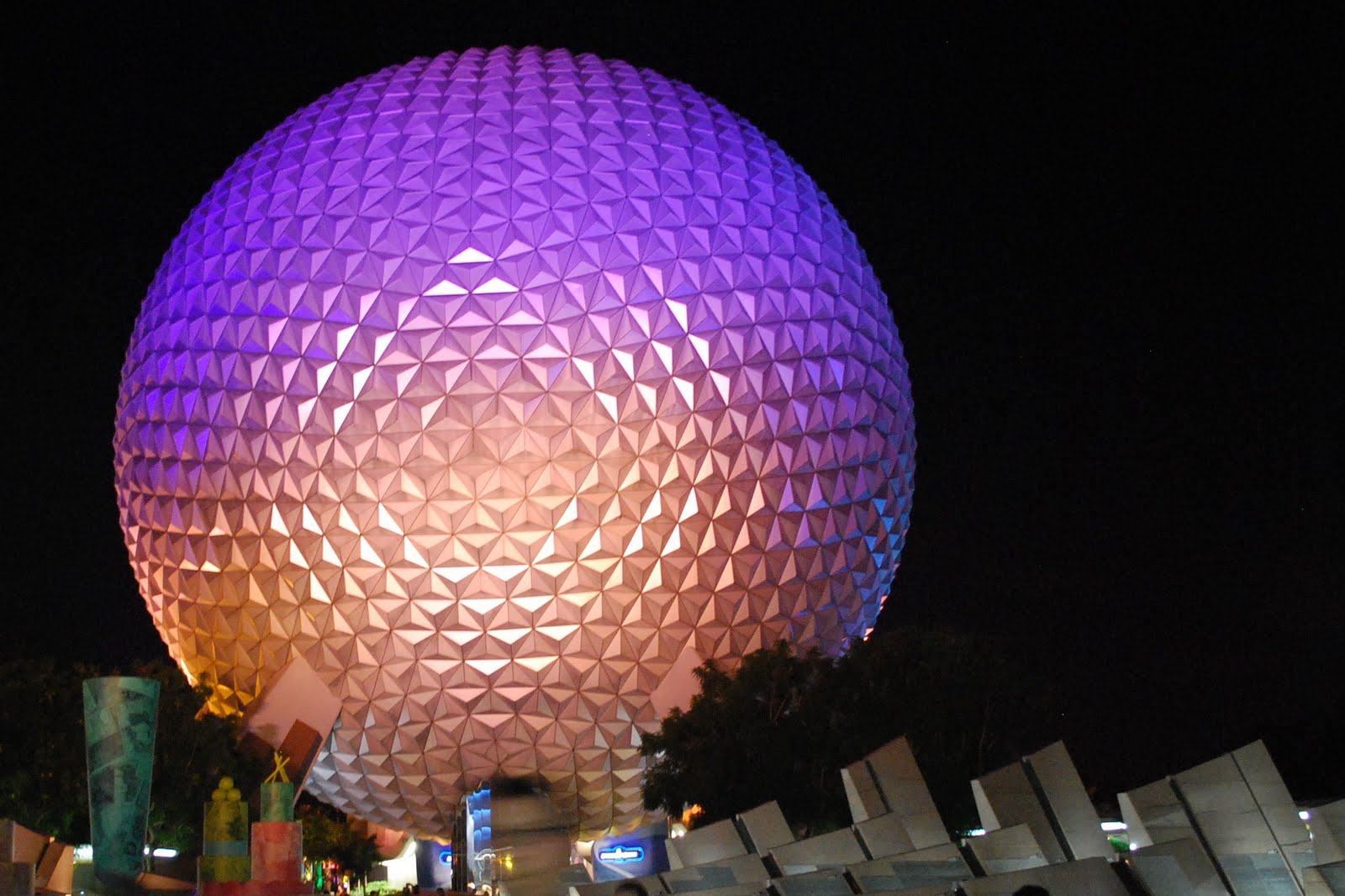 Epcot+at+Night.jpg