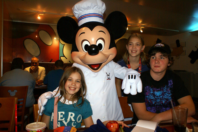 745500929_sHvMx-L.jpg