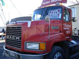 Mack%2BTruck.jpg