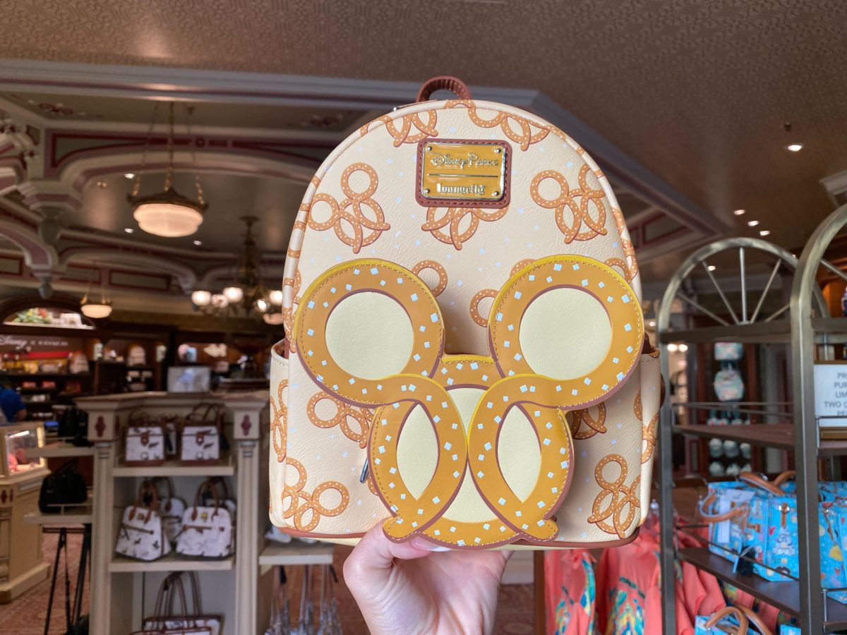 mickey-pretzel-loungefly-backpack-0-1200x900.jpg