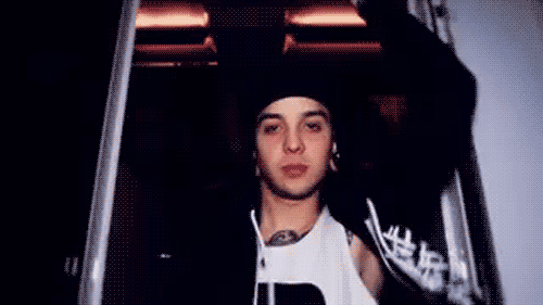 tumblr_lp0o6kxpRR1qcu3mvo1_500.gif