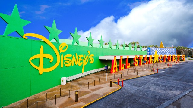 all-star-sports-resort-gallery01.jpg