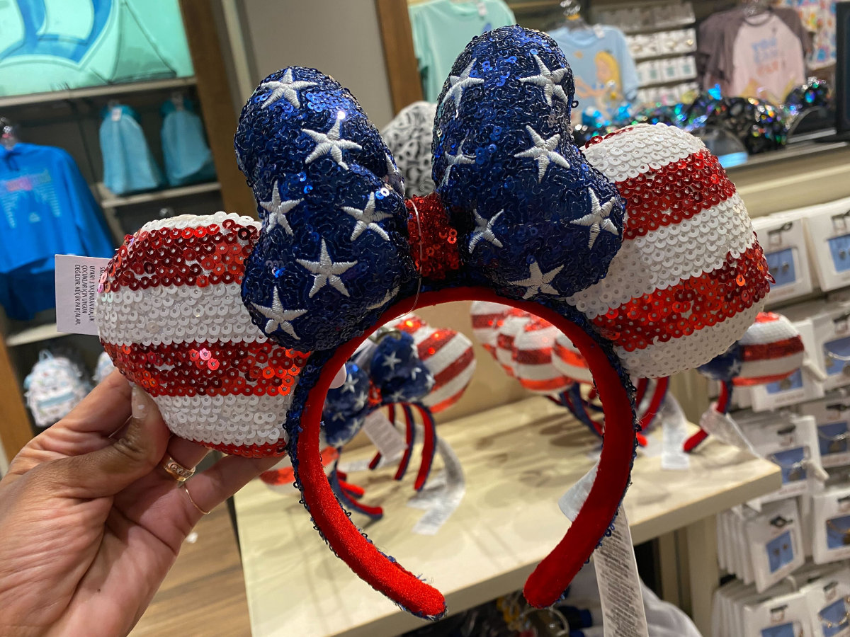 Patriotic-Minnie-Ears-Disneyland_04-1200x900.jpg