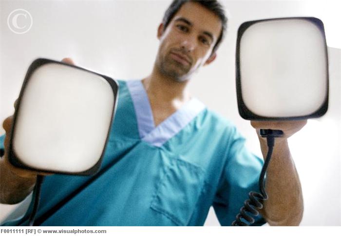 defibrillation_doctor_f0011111.jpg