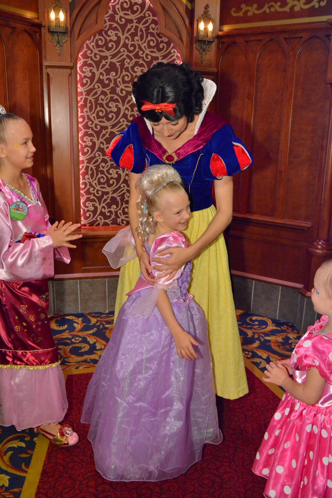 PhotoPass-Snow-White-386334424457%20(Large).jpeg