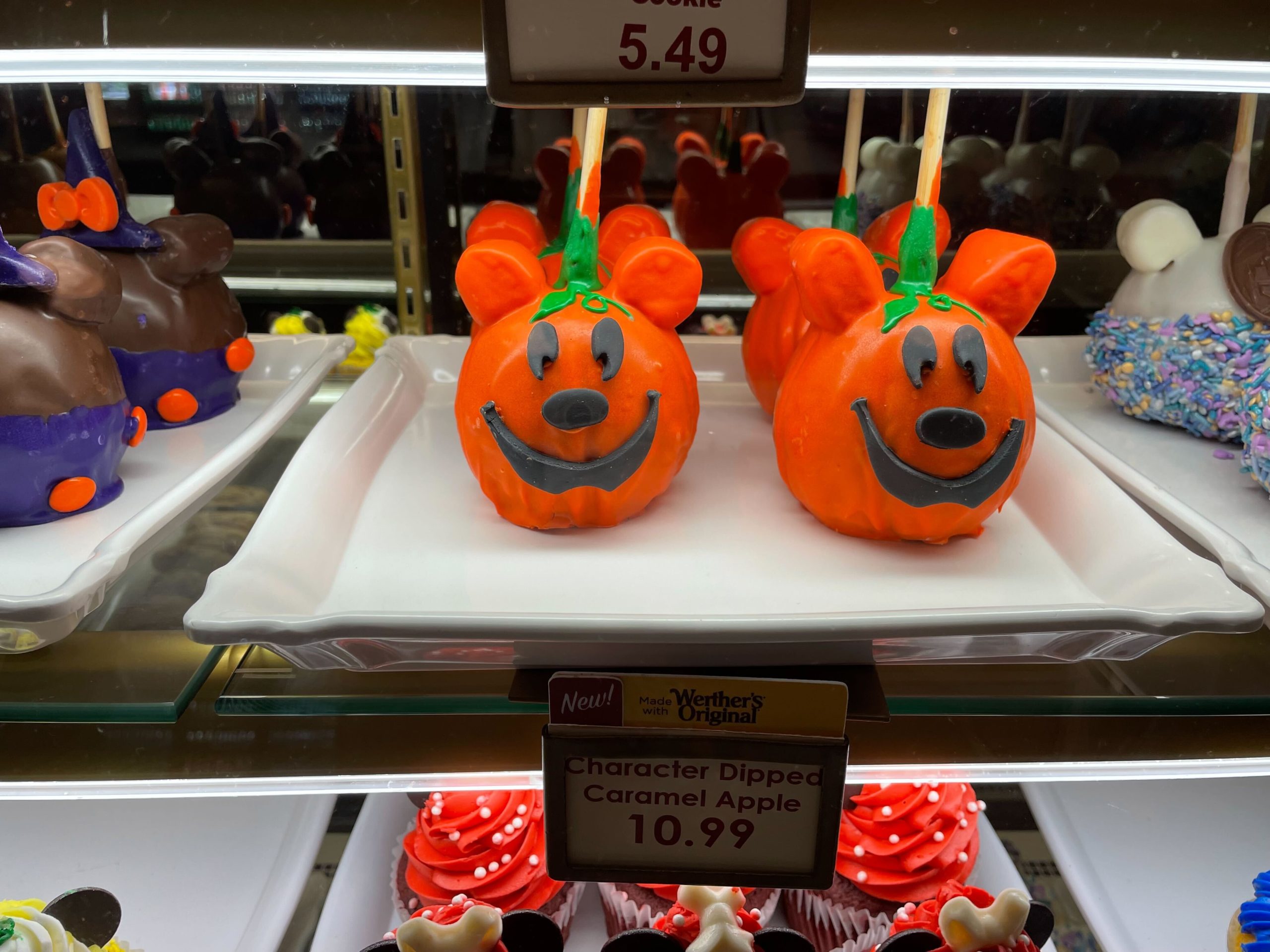 mk 2022 halloween treats big top 5 scaled