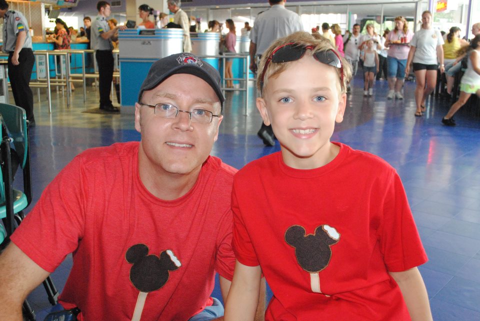 mickey-mouse-ice-cream-bar.jpg
