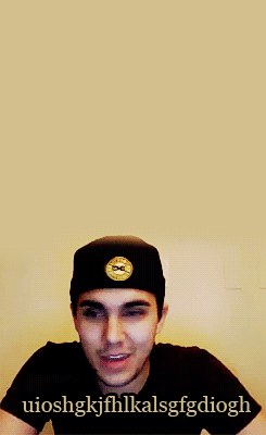 tumblr_lyipgl2GGZ1qi9yn4o1_r1_250.gif
