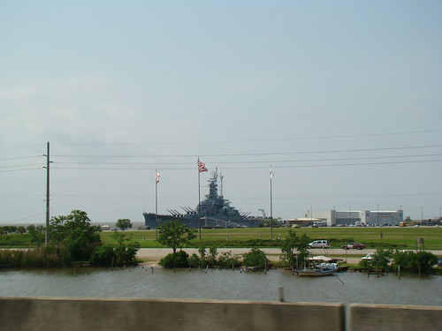 2489945036_24896343dc.jpg