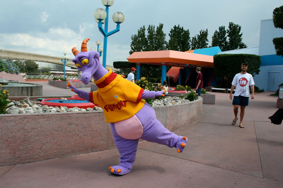 epcot_figment_9_by_aretestock-d1t3sax.jpg