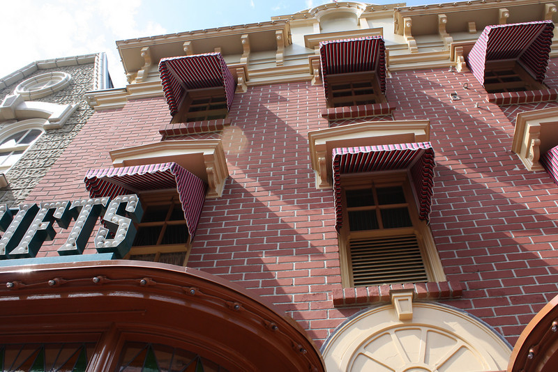 1210639910_psm83-L.jpg