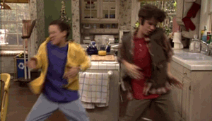 BglsFgcTb2moo.gif