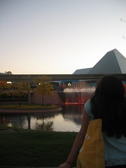 3364631030_9e752f8817_m.jpg