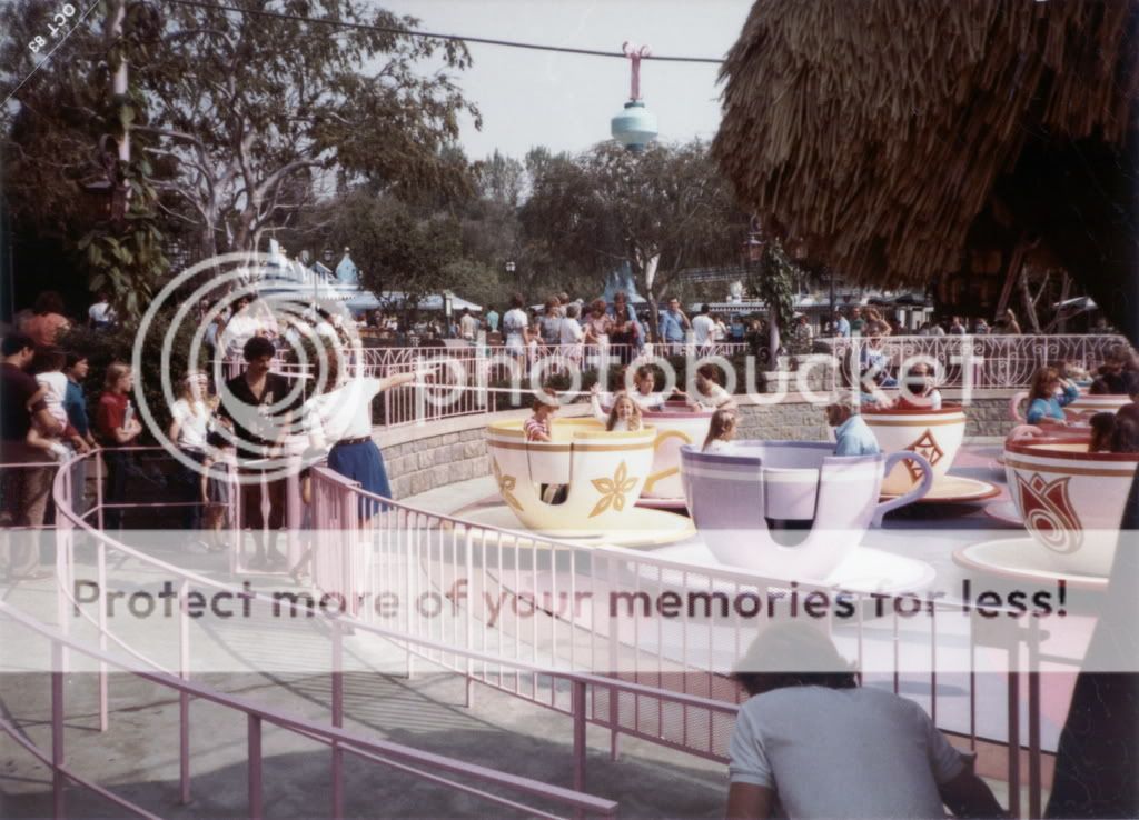 1983.DisneyDanielleKatyTeacups.jpg