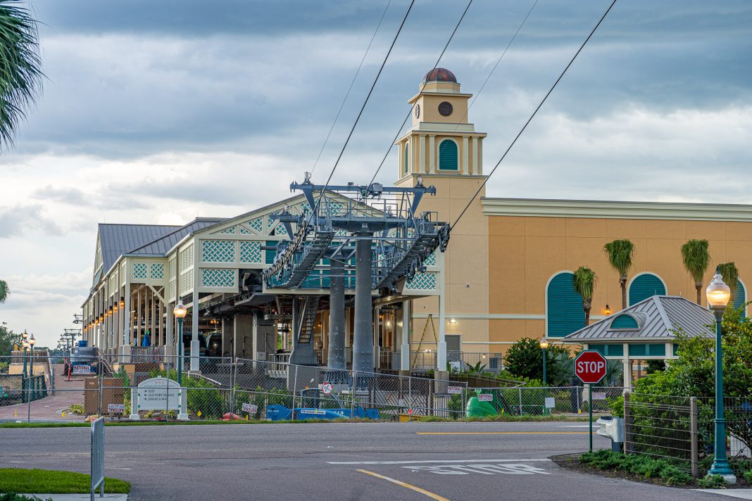 disney-skyliner-construction-caribbean-beach-riviera-21-1068x712.jpg