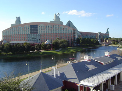 955903012_Fyc3E-S.jpg