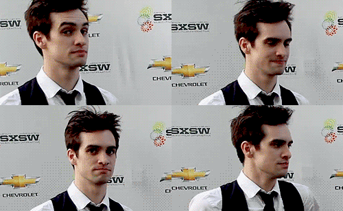 tumblr_lmvprqnVb11qg5b3po1_500.gif