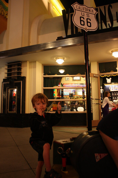 1210776581_iEfbT-L.jpg