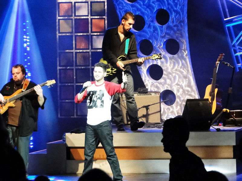 983637254_VwbVf-L.jpg