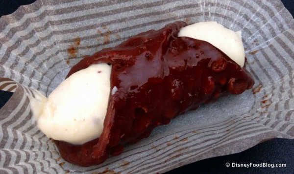 Cannoli-Italy-Booth-2014-600x356.jpg