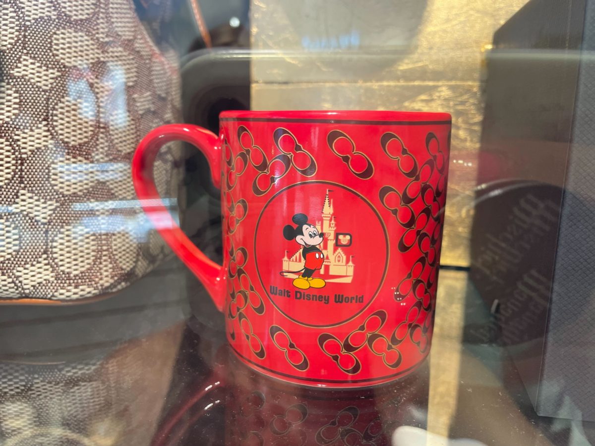 mickey coach mug 0469
