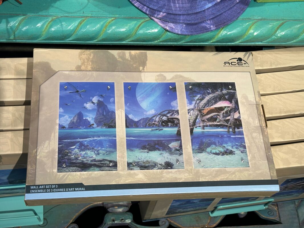 This wall art showcases the beautiful Pandoran world.