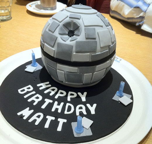 Matt-SnakeAus-White-cake.jpg