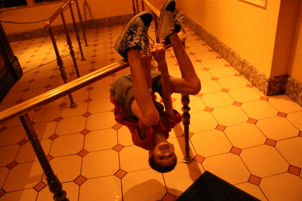 569733783_h4kzy-M.jpg