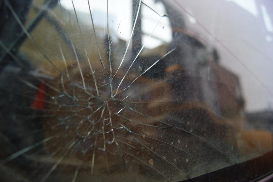 cracked_view_by_bfoflcommish-d3cz9nw.jpg