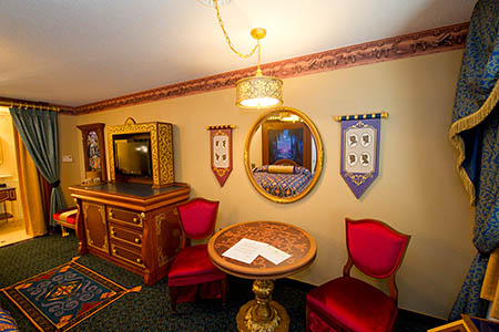 POR-RoyalRoom-110292_small.jpg