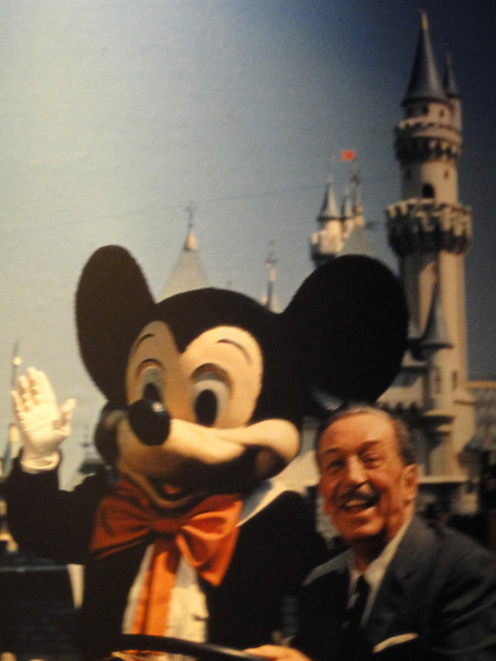 985695360_WuMCN-L.jpg