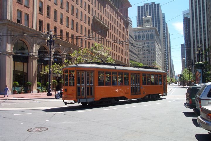 San_Francisco_Peter_Witt_at_foot_of_Market.jpg