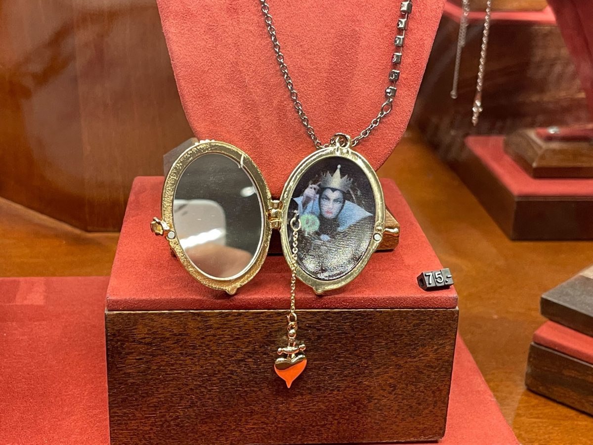 evil queen locket 2