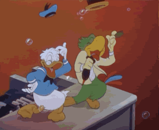 a9e8332522de0136331e3907bfd77826.gif