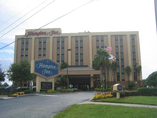 hampton-inn-south-of.jpg