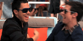 tumblr_lgw0gjv3iV1qe180do1_400.gif