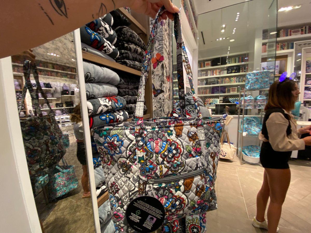 vera-bradley-star-wars-24-1-1200x900.jpg