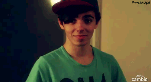 tumblr_m69hk1asOB1qa7ril.gif