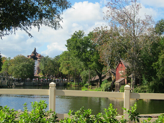 7812590960_59442d71f6_z.jpg