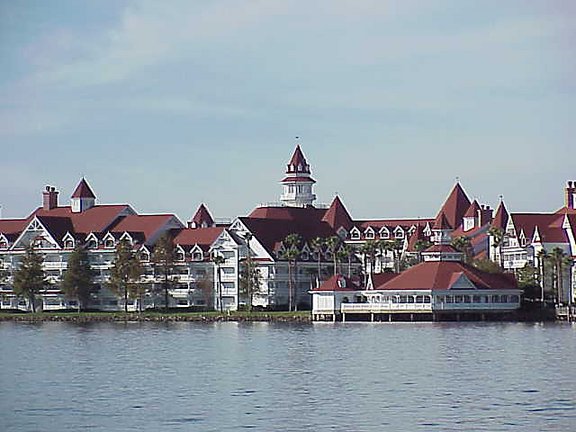 GF%20-%20lagoon%20view%204%20load.jpg
