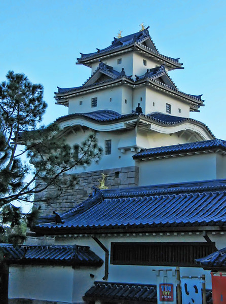 Japan8190-L.jpg