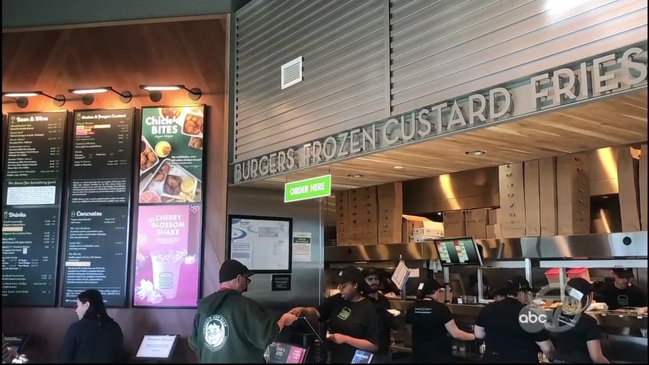 5221687_032719-kgo-9pm-marin-shakeshack-opens-vid.jpg