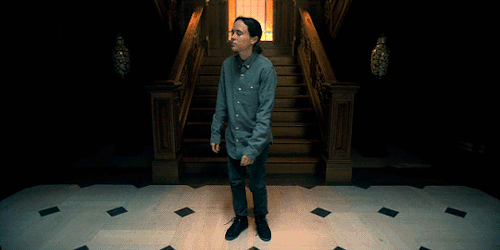 tumblr_pn1qikTjGJ1qbb591o10_r1_500.gif