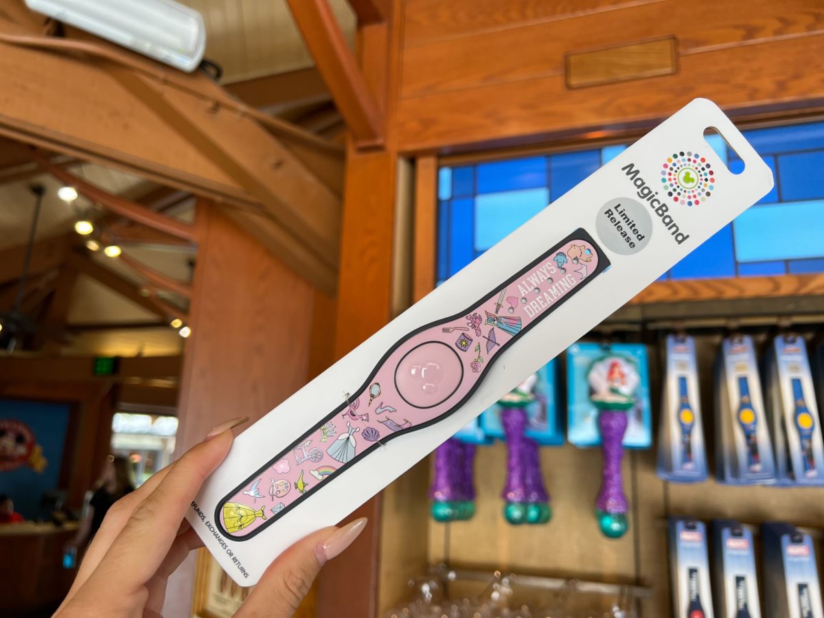 limited-release-magicbands-5-1200x900.jpg