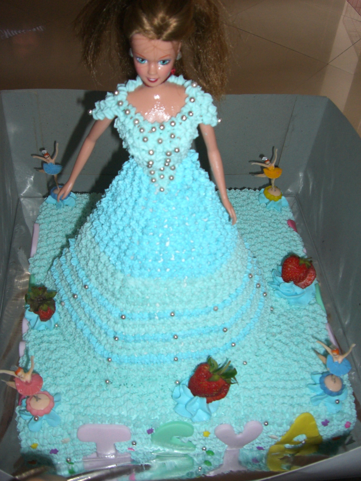 barbie-cake-blue.jpg