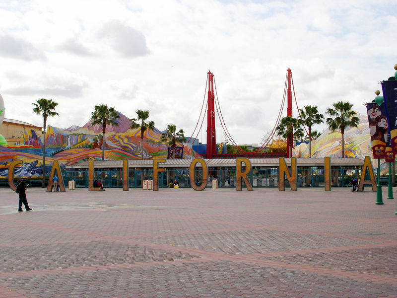 dca1-L.jpg