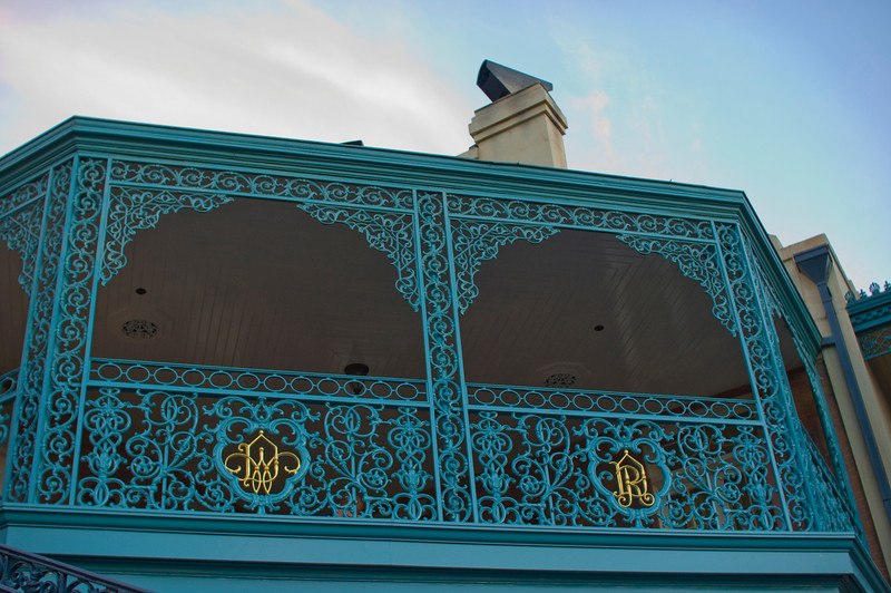 588960943_mg5j2-L.jpg
