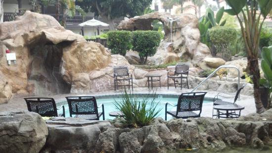 embassy-suites-mandalay.jpg