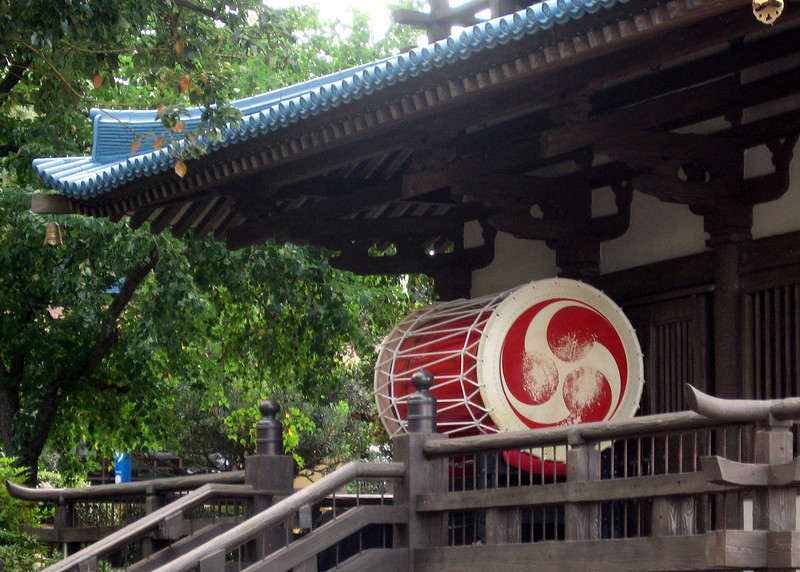 WDW%20218-L.jpg