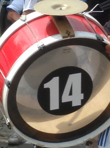 bombo14.gifg
